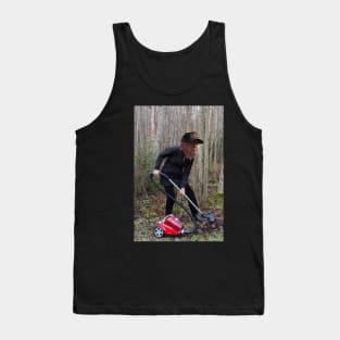 Trump is raking leaves to prevent forest fires Tank Top